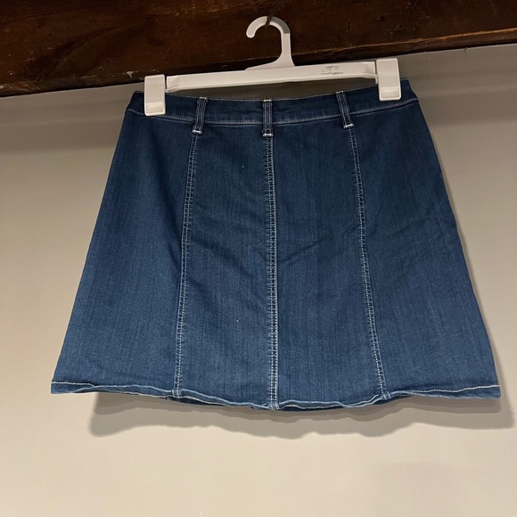 Celebrity Pink Stretch Denim. Button Up Mini Skirt. Juniors. Size 11/30. - Picture 3 of 5